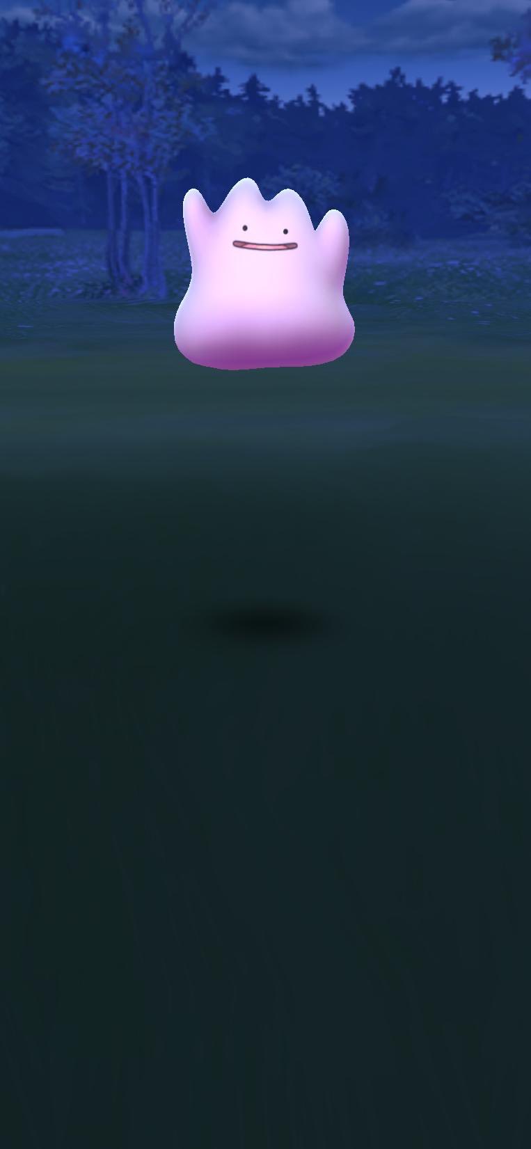 Cube Man ポケgo福岡 3 40匹くらいはメタモン捕まえたけど まさかの色違いzero メタモンいっつも口閉じてるけど 実は口は赤いのね笑イロチメタモンでなくてショックだったのを慰めに恨めしやー っておばけが来てくれました これで明日の仕事も頑張れる