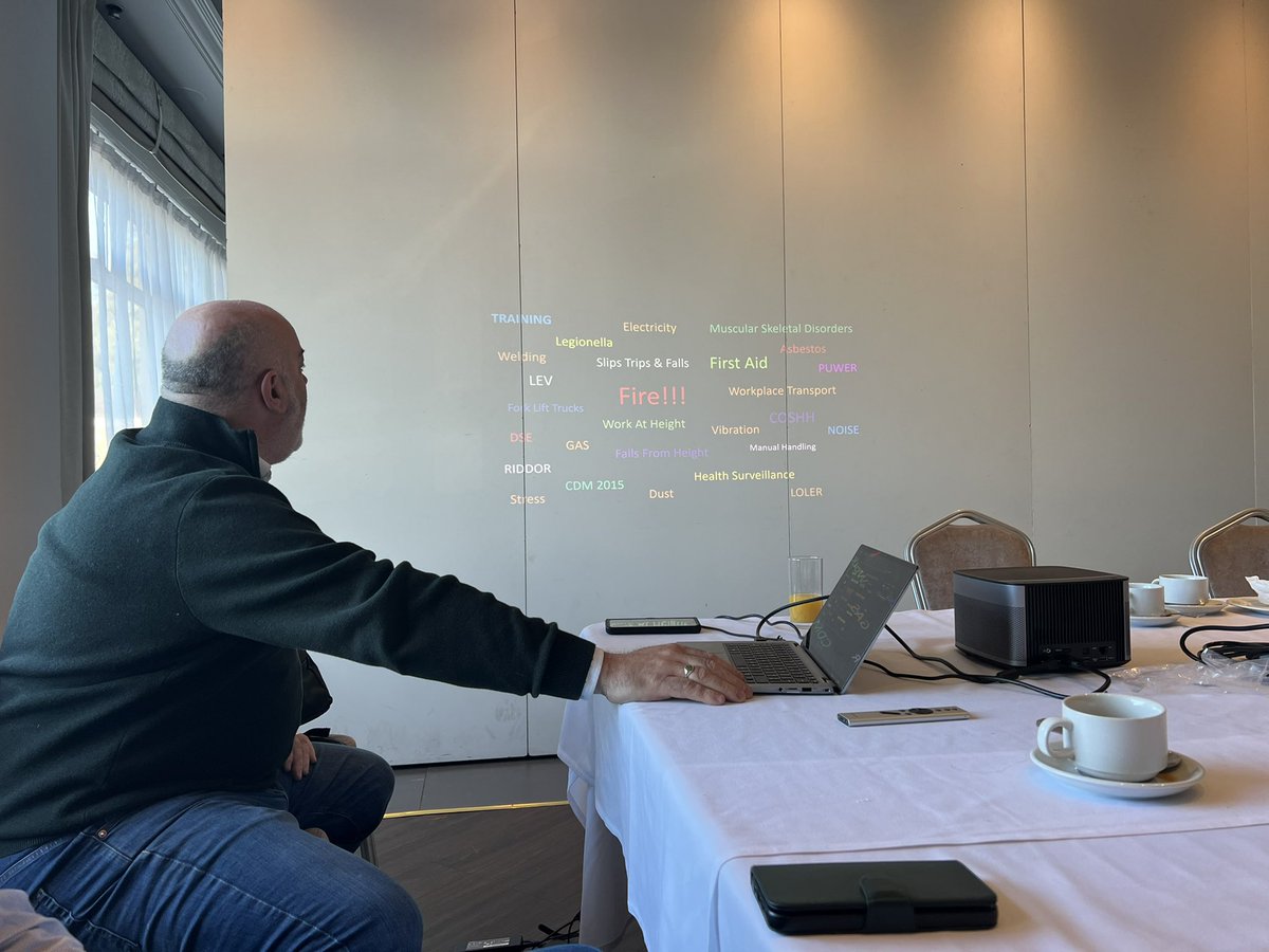 Great talk by Russell Sweet GradIOSH, MIIR this morning. 

Totally agree do what you do best - outsource the rest 🙌

We are back next Friday 💡 Have a great weekend.