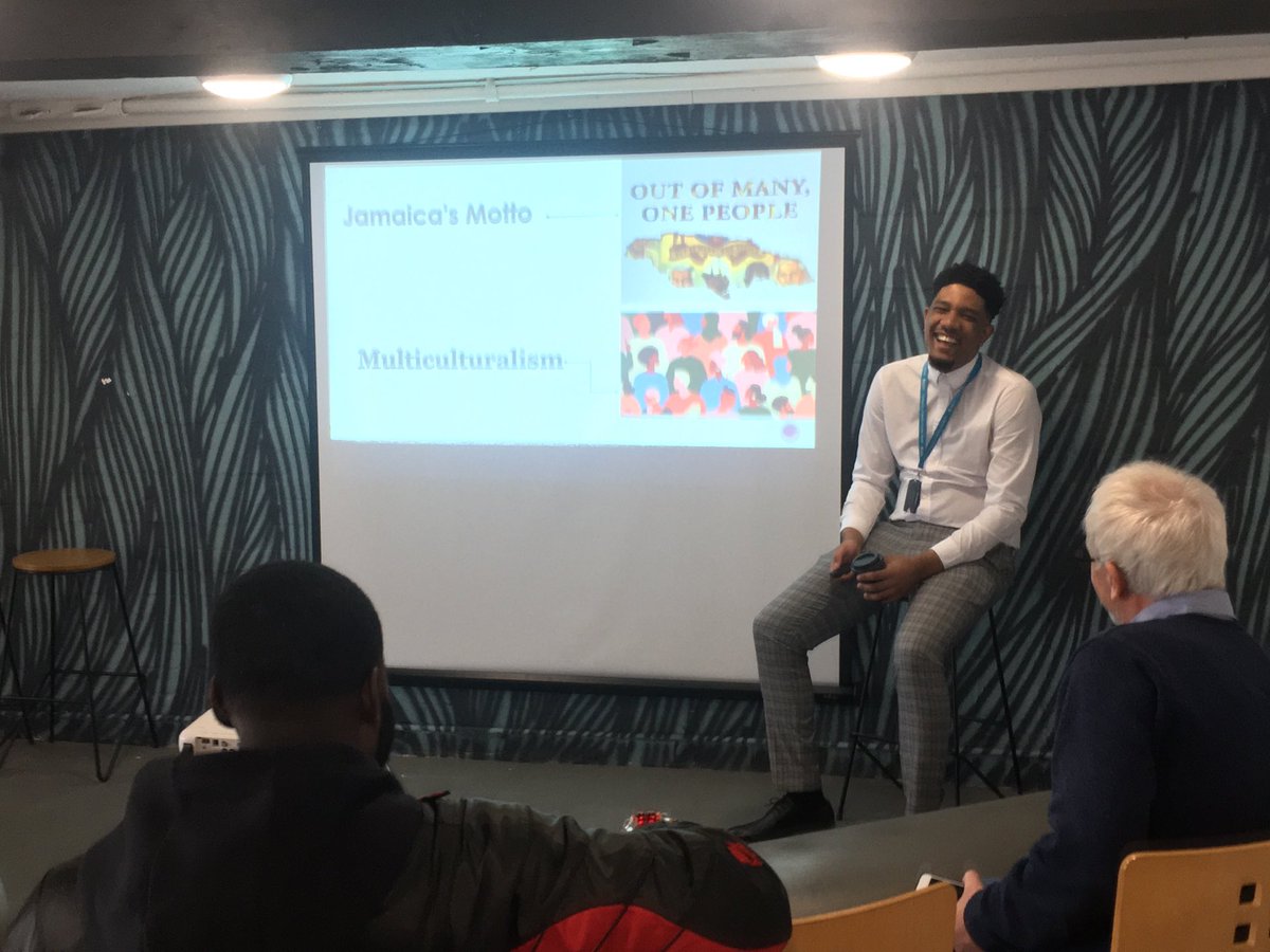 tinawotbox's tweet photo. Great to see ⁦@dmuleicester⁩ ⁦@CommArtsDMU⁩ students enjoying practicing for their #Expo today! Well done Liam! #Creativity #CommsArts #CreativeMidlands #CreativeJamaica #CreativeInspiration ⁦@DocMediaCentre⁩ ⁦@wotspace⁩ https://t.co/VmyTvEM9YT