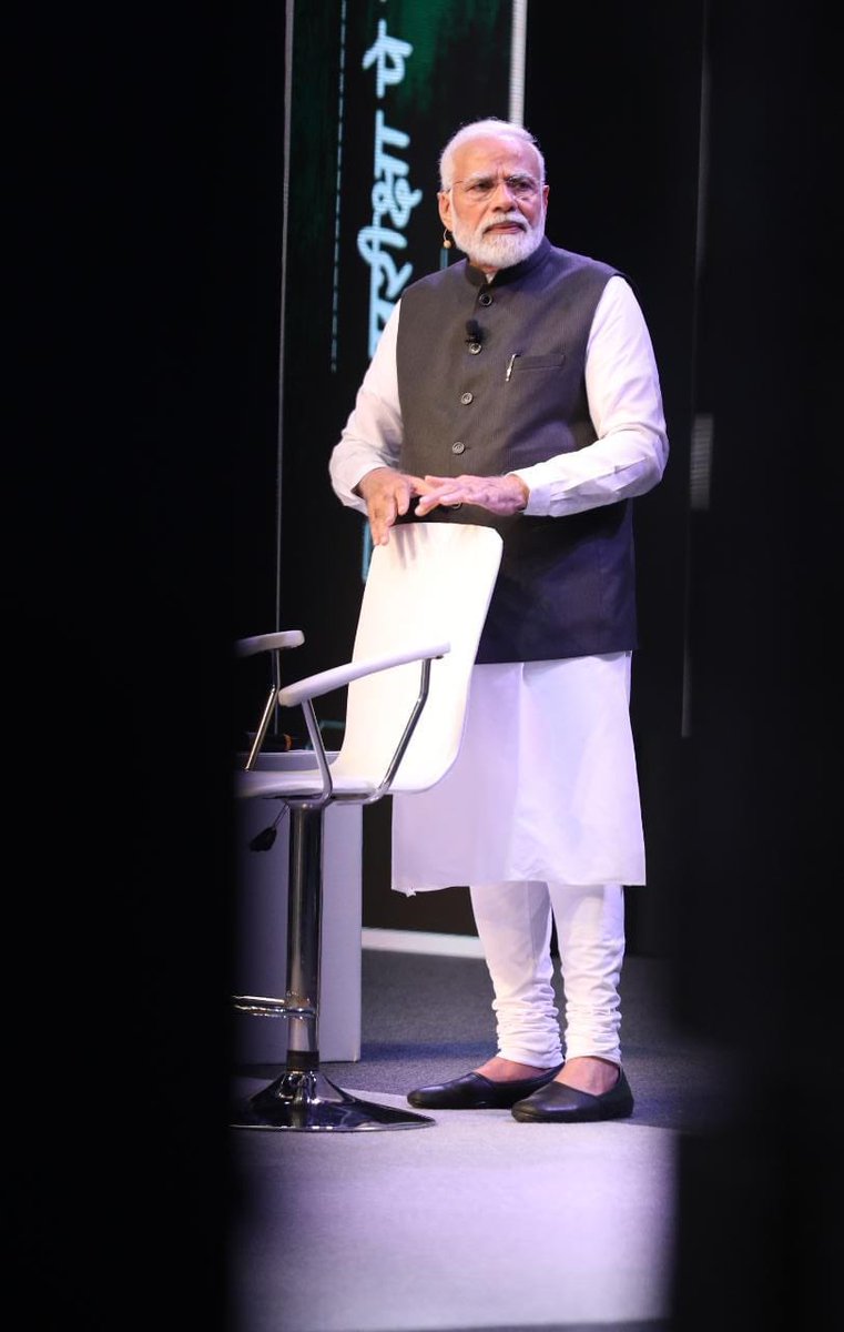 sanghaviharsh's tweet photo. Picture of the day!

#ParikshaPeCharcha2022 https://t.co/xAxVXQUZps