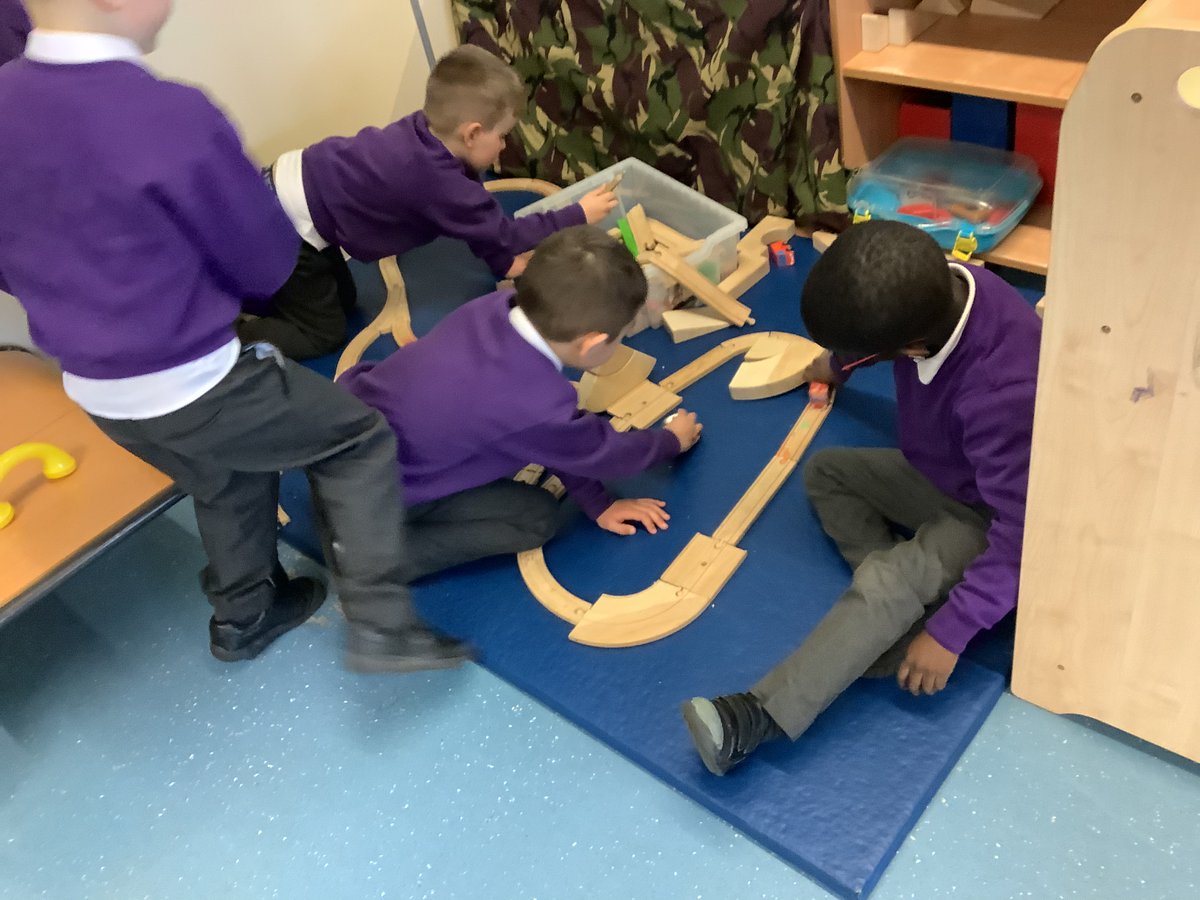 StJosephs_P6's tweet photo. This  week  in P1, we’ve had an investigation into the properties of a milk carton, some bird  feeder making, a planning meeting with our new diaries and a busy train station @stjosephsedin📆🚂 https://t.co/CBrX3IaF11