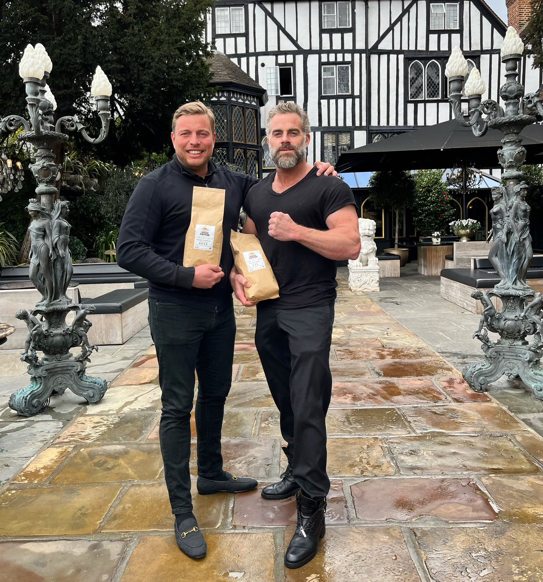 My pal Dylan down at @SheeshChigwell said he’s gotta try some Bosh Coffee! This is my favourite restaurant, if your in ESSEX get yourself down there!! The food is different class! #BOSH #BoshCoffee #Sheesh available to order now bosh-coffee.co.uk