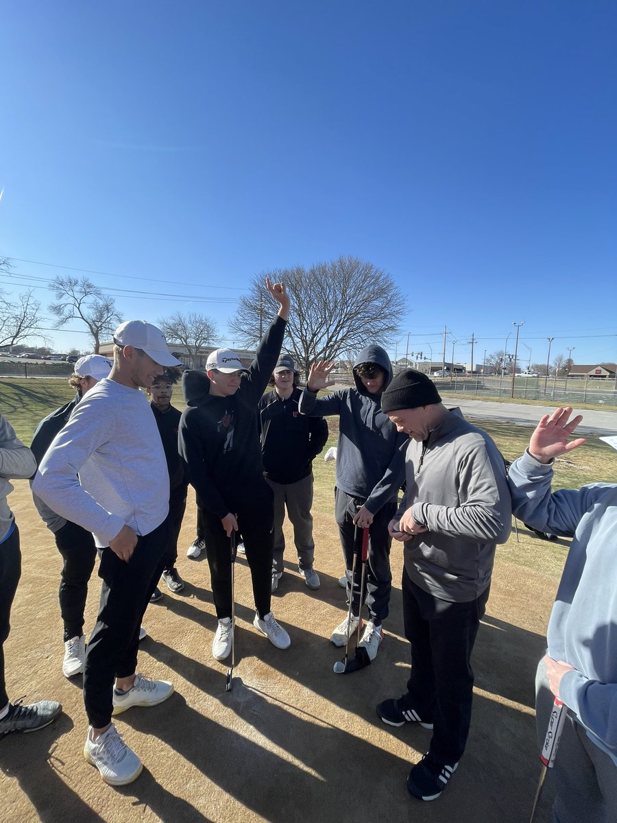 First Varsity Tournament is HERE! 
📍➡️ Grand Island 
⛳️➡️ Grand Island Invite @ Riverside Golf Club 
🏌🏽‍♂️(tee times)➡️ Christopher W (9:39 AM), Porter T (9:47 AM), Jack D (9:57 AM), Jackson B (10:05 AM), Kolby B (10:13 AM)