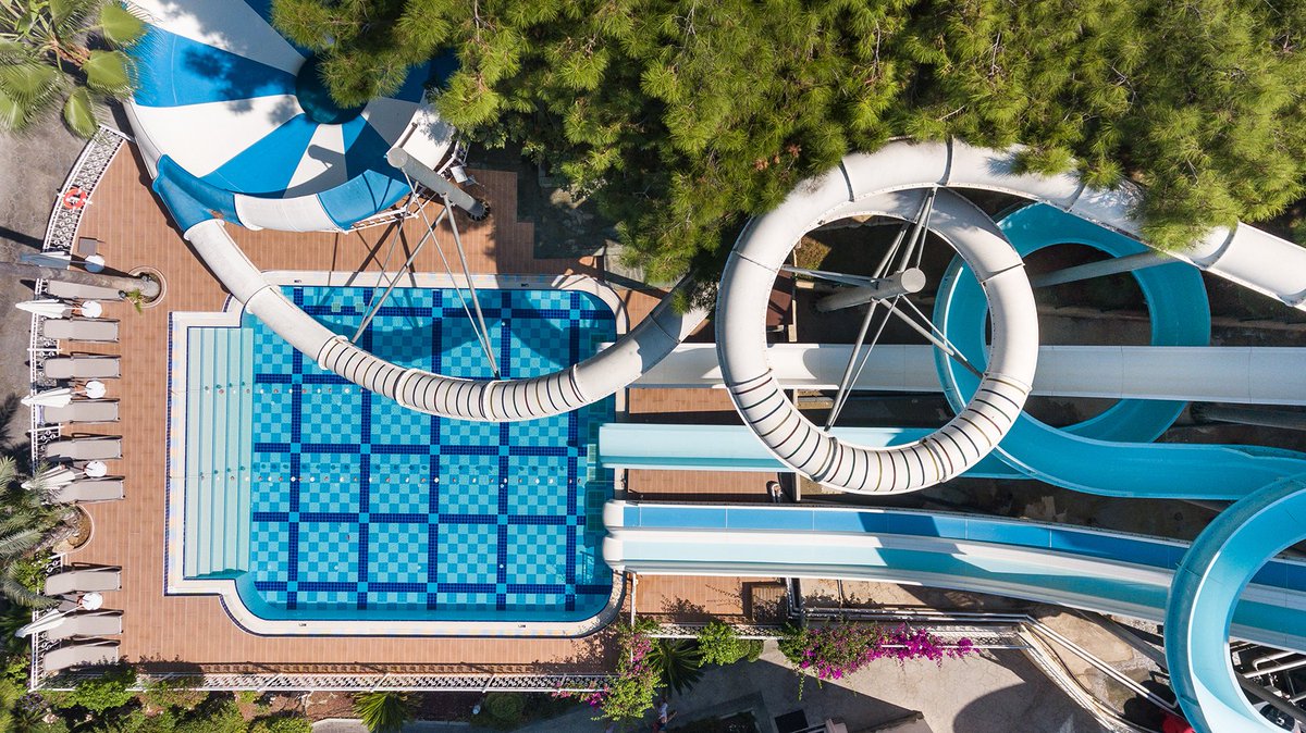 There is a lot of fun to discover in the Rubi Platinum World.

Rubi Platinum Dünyası’nda keşfedecek çok eğlence var.