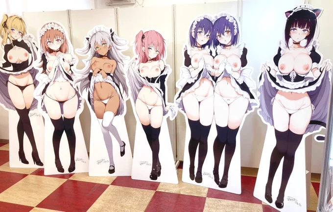 学園メイド勢ぞろい😍😍 