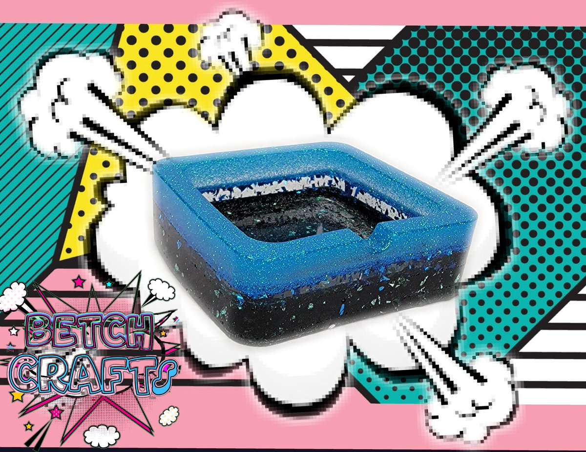 BetchCrafts's tweet photo. NEW Blue &amp; Black Ashtray 
https://t.co/3lX7DQiuuW https://t.co/sy8PFLalv4
