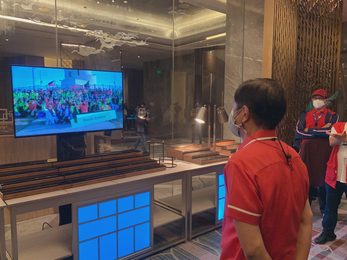 LOOK: Presidential frontrunner <a href="/bongbongmarcos/">Bongbong Marcos</a> arrives at Hilton Manila to lead the UniTeam 'miting de avance' with thousands of OFWs joining virtually worldwide. | <a href="/smninews/">SMNI News</a> <a href="/DZAR1026/">DZAR 1026 SMNI Radio Manila</a>