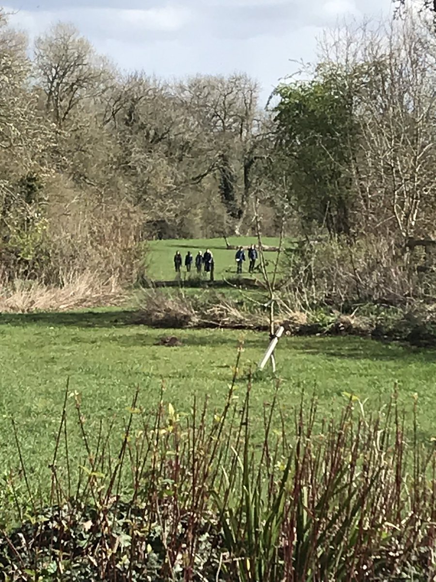 rlsdofe's tweet photo. Such a beautiful but chilly day to DofE 🚶🏻‍♀️ @TheRoyalLatin @DofE_Kate @DofE @DofESouthEast https://t.co/tROZ6ZLZ5p
