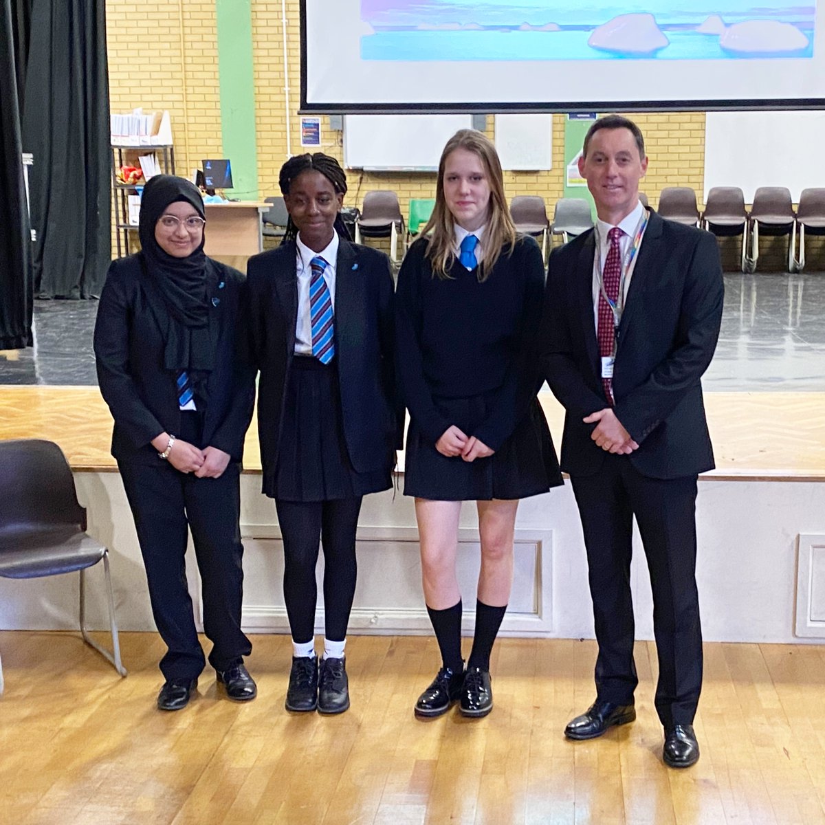 ChaseHighSch's tweet photo. Congratulations to our senior prefect team who received their badges in assembly from Mr Foster and Mr Gridley. ☺️

#essex #westcliffonsea #chasehigh #chasehighschool #chasecommunity #prefects #southendonsea #leighonsea https://t.co/7kHJgo95Si