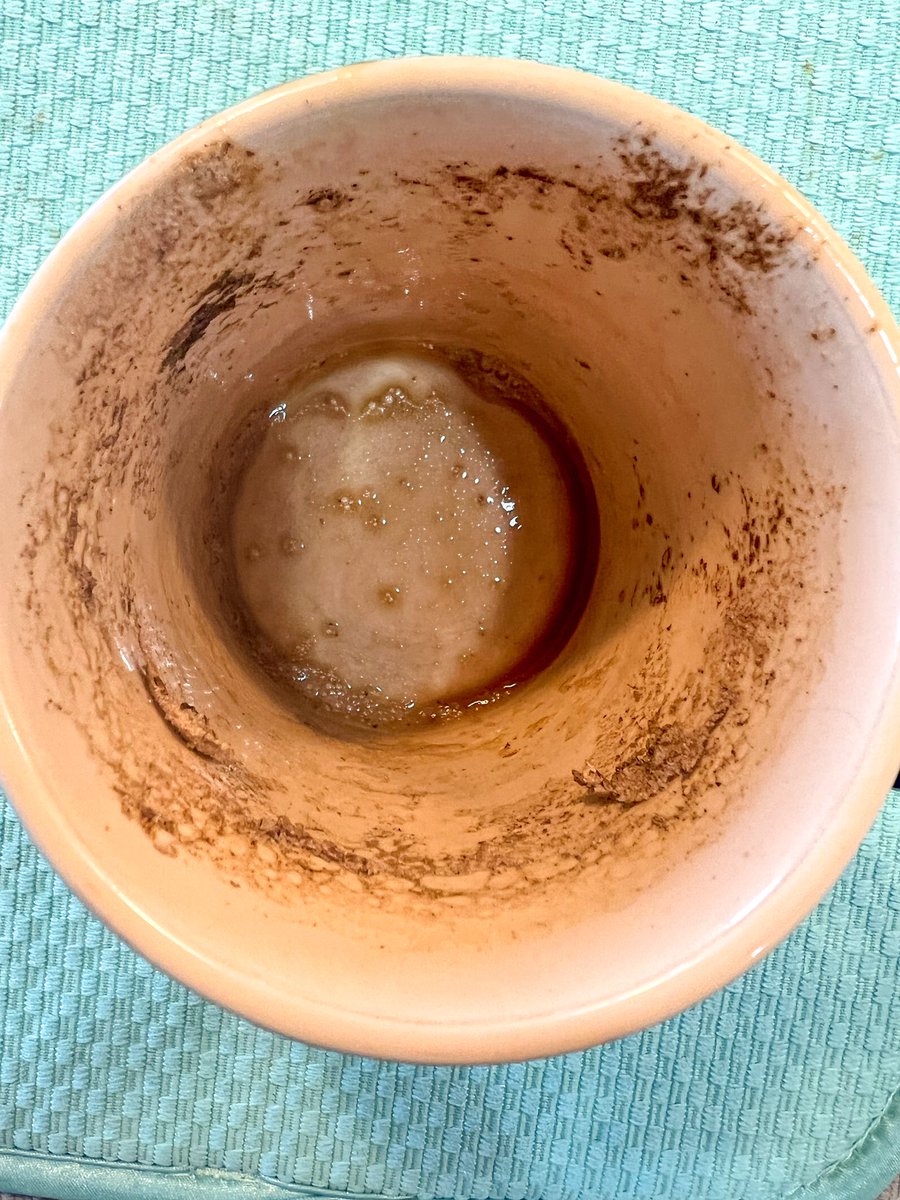 casspa's tweet photo. I don’t know what this actually means in terms of grading #coffee, but this is my cup after drinking #Cometeer on the left and Nespresso on the right. Both in the cup for the same amount of time. One is clean, the other not so much https://t.co/tjOUuneDoq