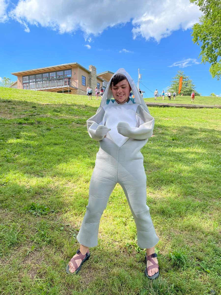 LmcMaster21's tweet photo. Excited for summer number 4 with @ Heartland camps thanks once again to @CampAmerica69 for sorting my paperwork and providing the opportunity to go back year after year. Camp has been the best decision of my life and hopefully this summer will be no different!! :) #camplife https://t.co/SgX3bPZauI
