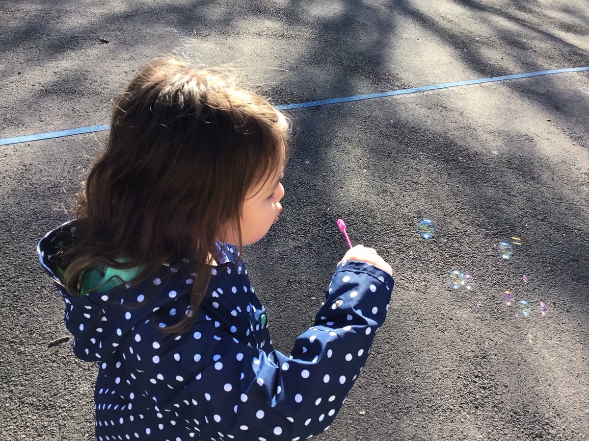 Penclawdd's tweet photo. #pencwhales Reception/Year 1 watched the Sesame Street video “Meet Julia” as part of Autism Acceptance Day. They also enjoyed Blowing Bubbles for Autism. @AutismWales #pencr1 #pencfp #penceic https://t.co/T9FcE8LOwZ