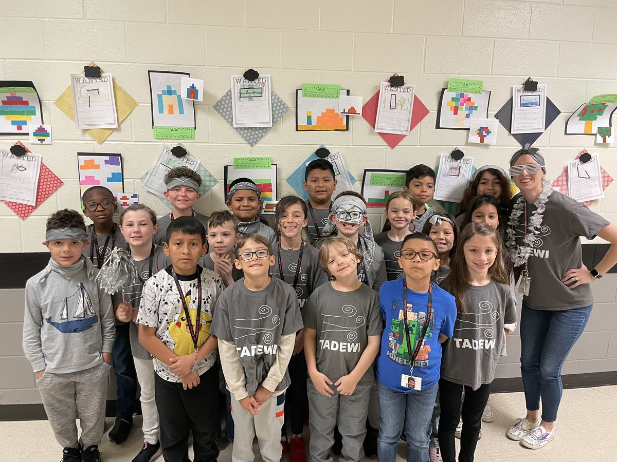 Mrs_Williams1st's tweet photo. T R I B A L ready!!!! #tadewi #sixtribesONEnation @ClarkCreekSTEM @CherokeeSchools https://t.co/fjunVOPo2h