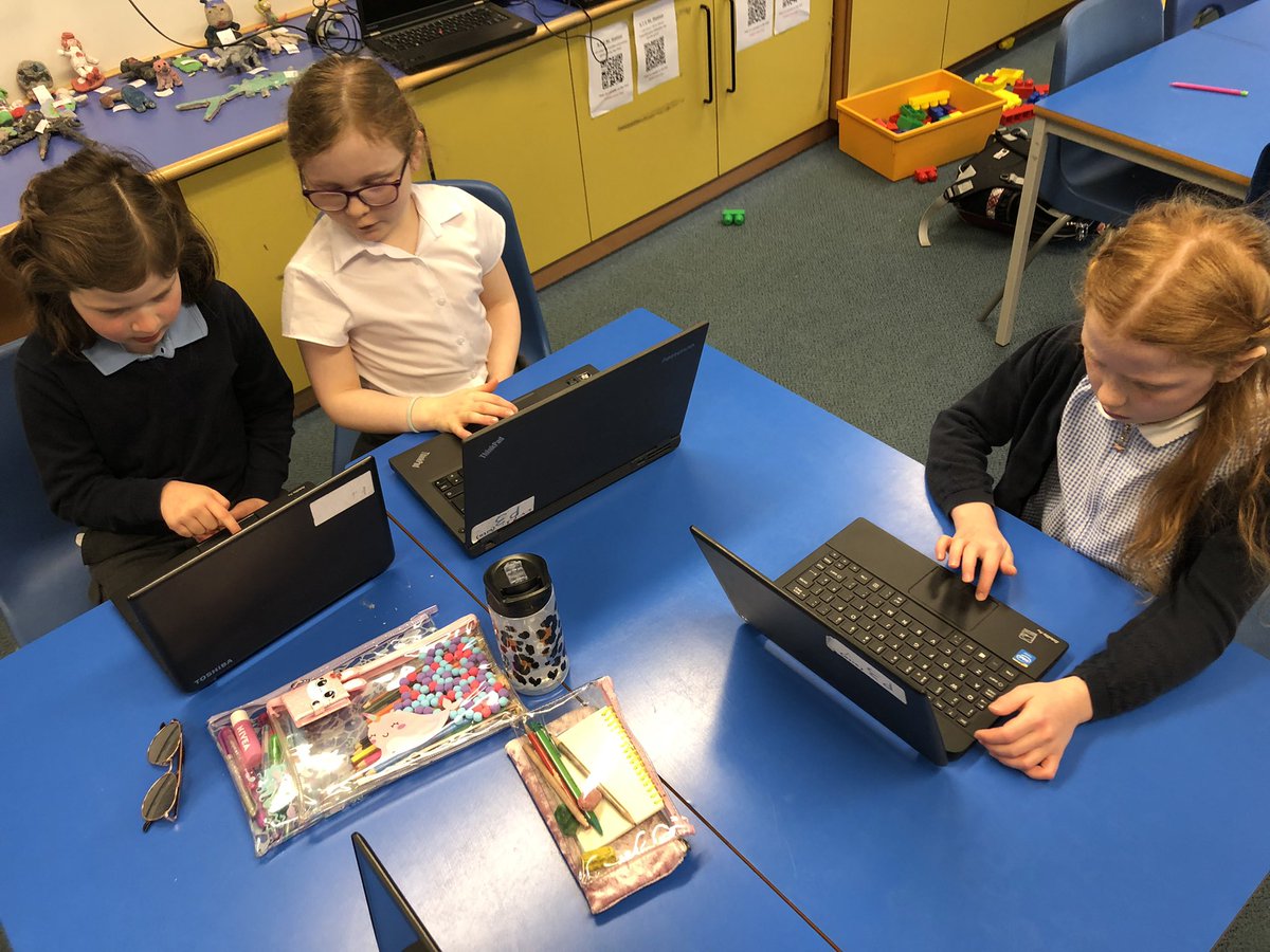 Mrs_Loves_Class's tweet photo. P3 loving Easter #LVPSDigiDay lots of fantastic communication and problem solving in our STEM activities @livivillagePS @wldigilearn https://t.co/wt5a9v5u51