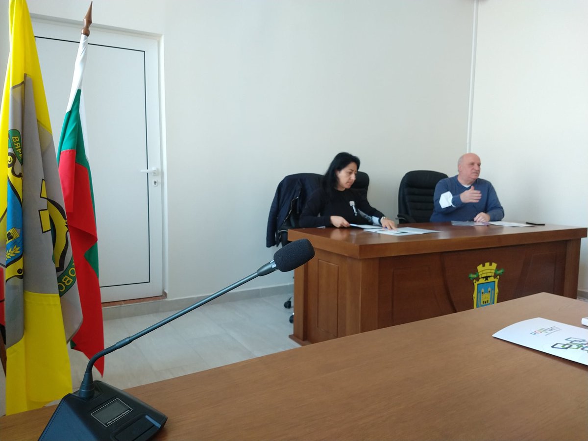 ROMACT_EC_CoE's tweet photo. 1st meeting of the Working Group for the Implementation of the Local Policy for Social #Inclusion in #Rakovski 🇧🇬
Rules of procedure were adopted & members agreed on where to intervene to improve the situation of vulnerable communities.
Next https://t.co/722GFNxsr3
#EU4Roma https://t.co/Dy6MoKQPHT