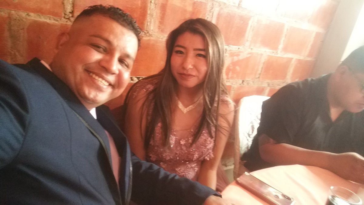 allocca_felix's tweet image. Disfrutando un rato.. Boda de mi amiga sara