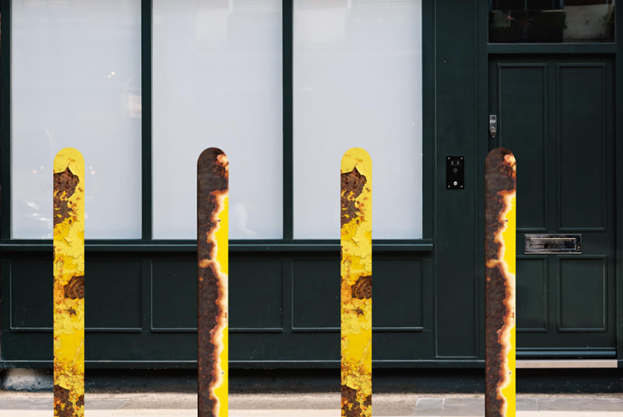 idealshield's tweet image. Have Ideal Shield’s Bollard Covers been looking a little too good out front of your store? 

Add the new Faux Rusted &amp;amp; Busted Bollard Covers to give your storefront that authentic rustic look that Chip &amp;amp; Joanna Gaines would be proud of. #AprilFoolsDay