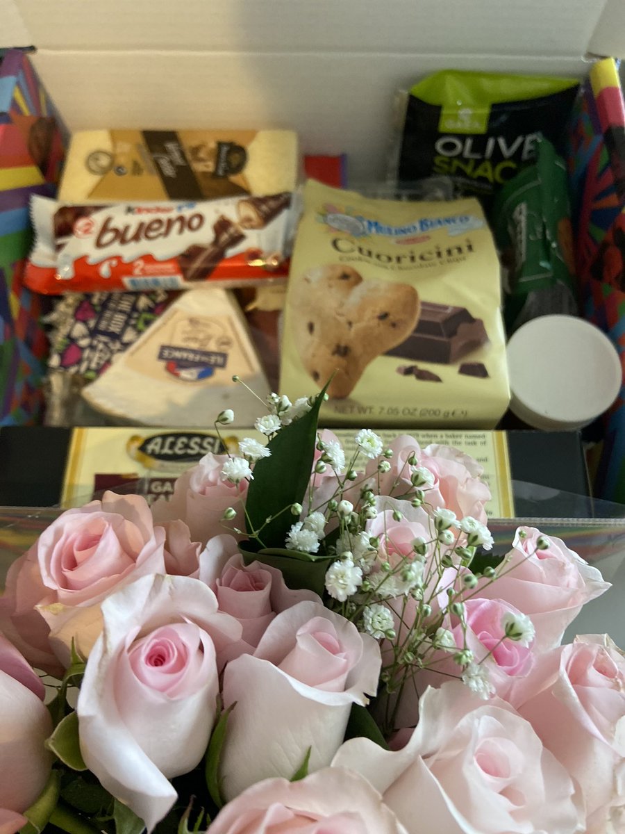 TBoxOutOfTheBox's tweet image. #gift #giftbasket #giftbox tell us what which products you love the most. Custom gift baskets are the perfect present for families and friends. Add gourmet &amp;amp; flowers. You could order unique products on Amazon, we package them adding our design and style!