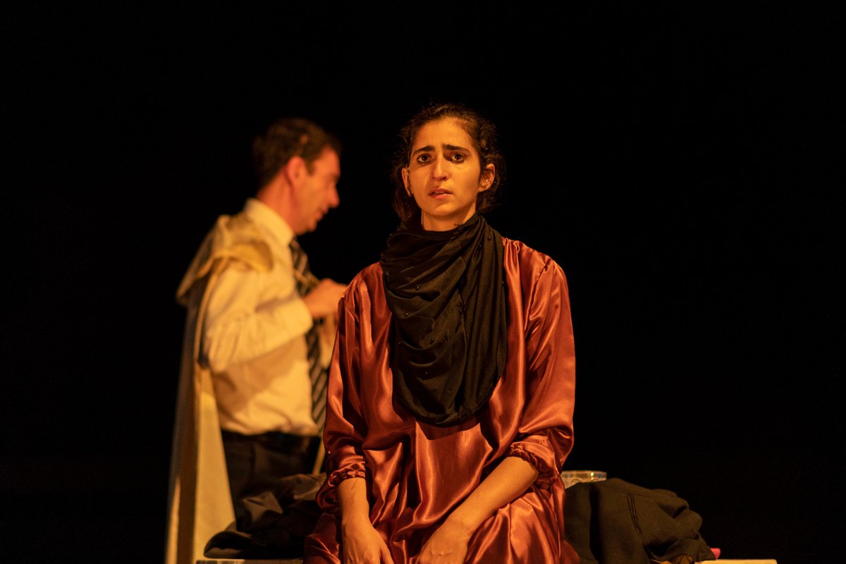 teatreprincipal's tweet photo. Aquest #dissabte 2 i #diumenge 3 d'abril tendrem #Shock1 i #Shock2 amb actors com @AlbaGlezVilla o Guillermo Toledo. No us ho perdeu! 
Teatre documental per entrendre un poc més el món que ens envolta🌍🪖👉 https://t.co/1XTDLsOB0U https://t.co/uO5KEHxRQe