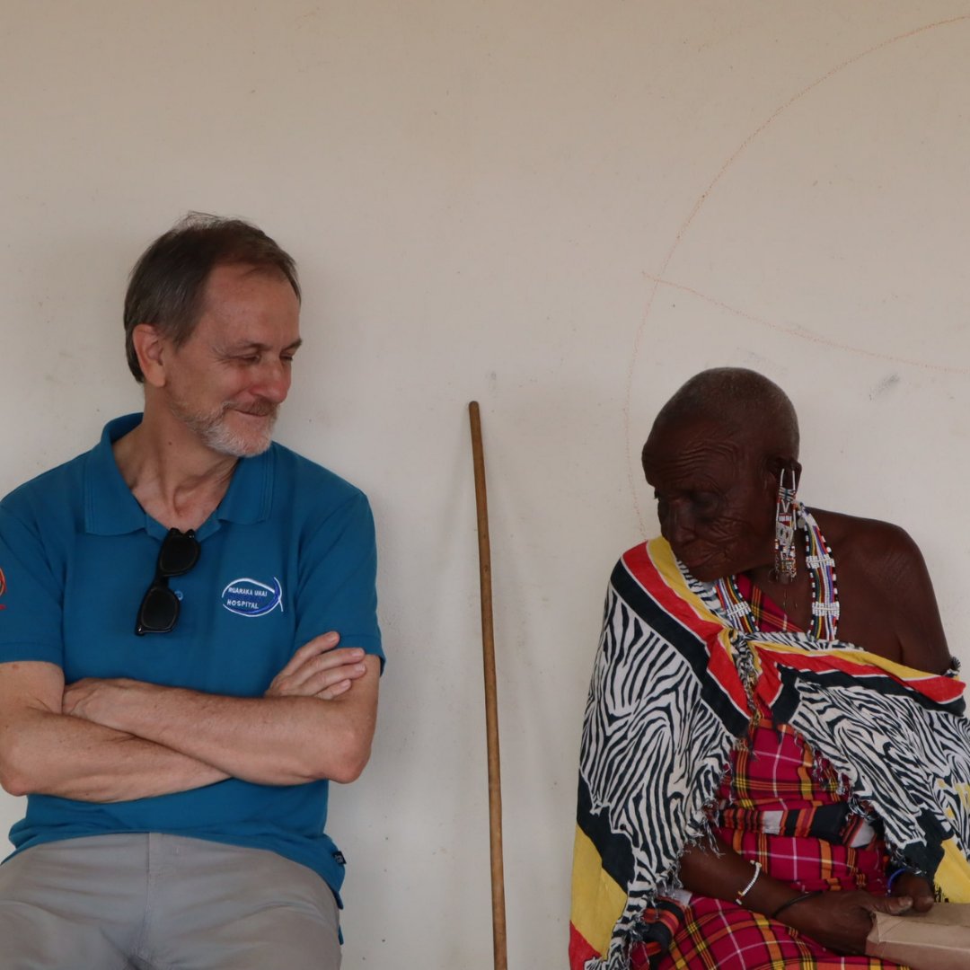 WFriends's tweet photo. Il team delle #MobileClinic insieme al Dott. Gianfranco Morino si è recato in #Kajiado, a Losinyai per valutazioni nutrizionali, visite mediche e screening della tubercolosi.

La comunità #Maasai ha risposto con entusiasmo all'arrivo dell'ambulatorio mobile del progetto #ATITB. https://t.co/esa3kRwaIS