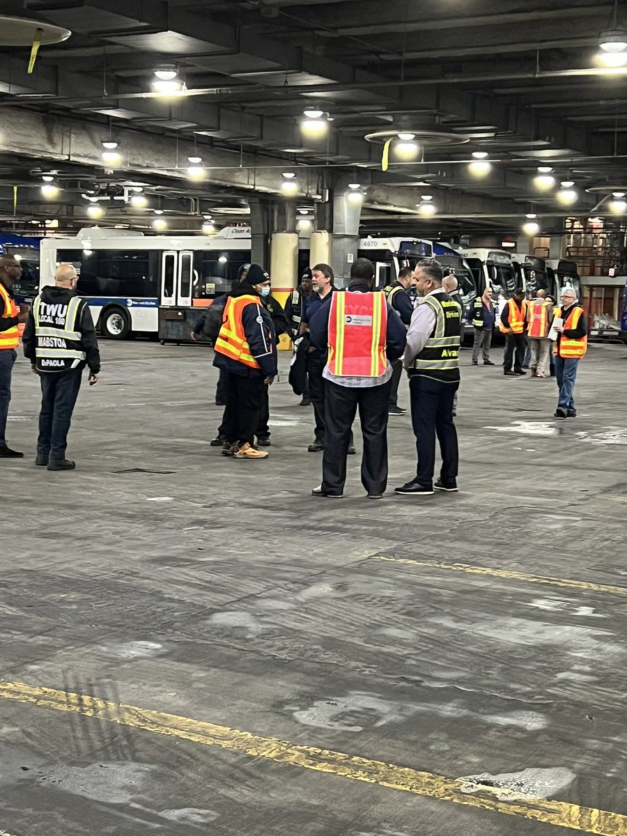 mtamabstoa's tweet photo. Safety inspection at Manhattanville Bus Depot @NYCTBus @TWULocal100 @local100_1 @donaldyates69 https://t.co/EpJW2p3p5O