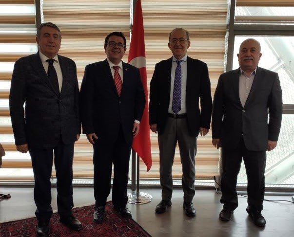 Bölge Müdürlüğümüzde; Bölge Müdür Yardımcısı olarak görev yapmakta iken XIII. (Gaziantep) Bölge Müdürlüğüne Bölge Müdürü olarak görevlendirilen İbrahim ERSOY' a, Kurumumuza katkılarından dolayı teşekkür eder, yeni görev yerinde başarılar dileriz.