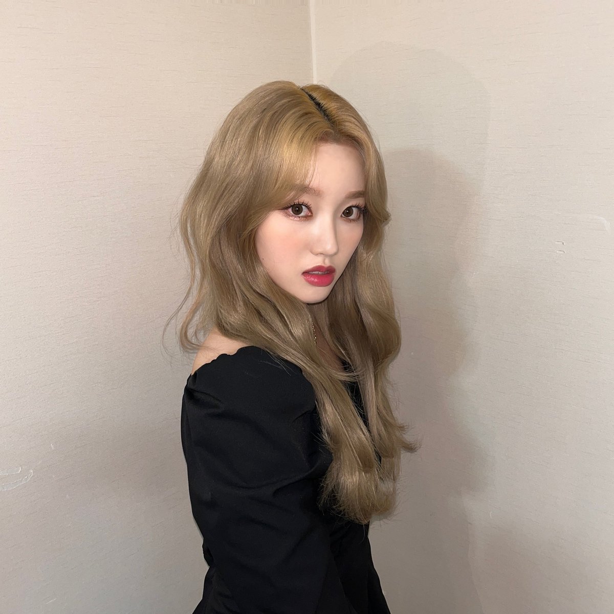 12P1CS's tweet photo. it girl https://t.co/I5aN3vZ2AH
