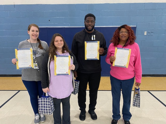marthurcsd4's tweet photo. Congratulations to C.A.I.R's Teacher of the Year, Ms. Sarah Buesteton; Volunteer of the Year, Mrs. Ashley Cienfuegos; Support Employee of the Year, Coach Kirkhom; and Substitute of the Year, Ms. Griggs. @GrandviewCSD4 @CAIR_GVC4 https://t.co/mSdwK12dA1