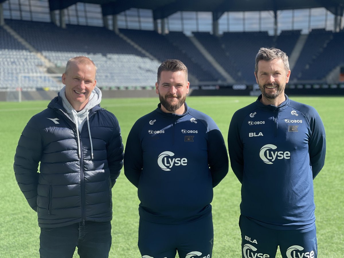 vikingfotball's tweet photo. Velkommen, ⁦@nesselquist⁩ 💙

Viking-familien har fått et nytt medlem. Som skal gjøre oss bedre.

Det er nydelig det. På en fredag. I solen. 

Kjør 2022 - kjør! https://t.co/nN9ANb9Q34
