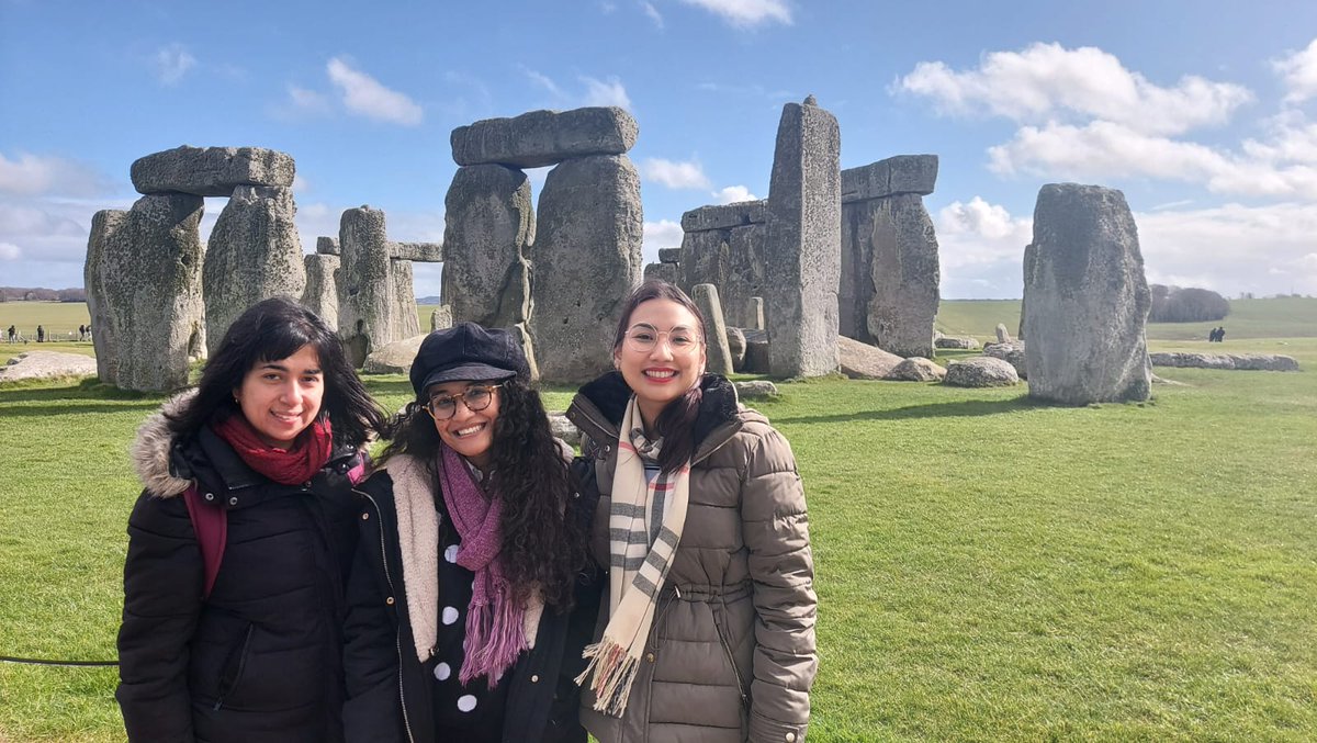 PaleoNicole's tweet photo. Today is the last day of @csaoris in @UoR_LifeScience 💔 I am going to miss you a lot, dear friend!! Thanks for being the best friend during my first months in London and for the time we spent together!!! How lucky I am to have met you!

See you in Madrid!!! 💜 https://t.co/7E0vhnMaRJ