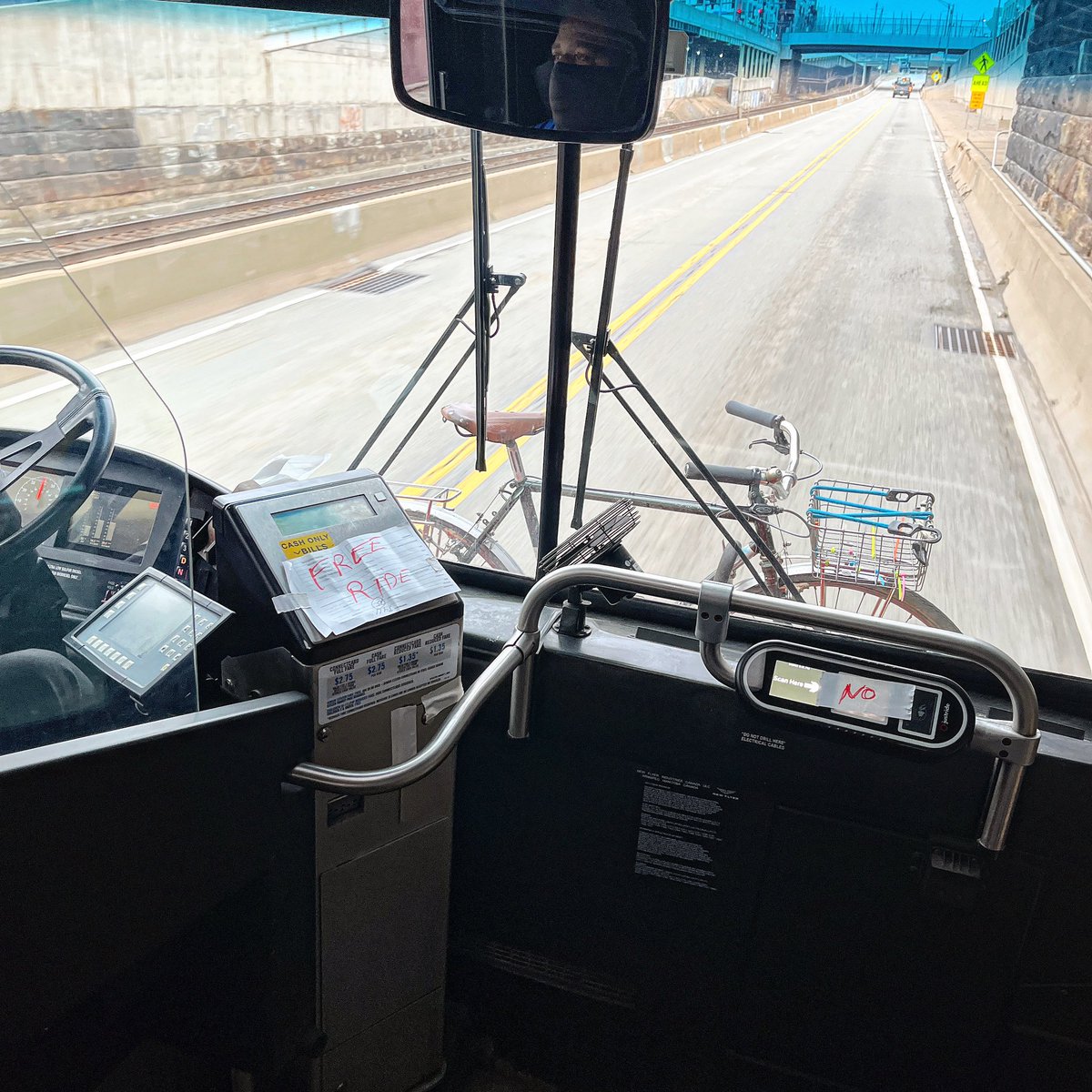 brucecha's tweet photo. A bus. #FreeRide #HumanRight #UniversalBasicMobility #publictransportation #bikerack #multimodal @Pgh4PubTransit @PGHtransit @BikePGH https://t.co/WEgRd8VZYd