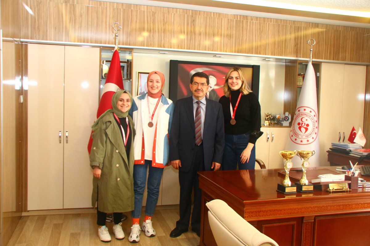 GSB Bolu Yurtları (@bolukygm) on Twitter photo Bartın'da düzenlenen İller Arası Masa Tenisi Grup Elemelerinde Bolu'yu temsil ederek 3'üncü olan kızlar 4'üncü olan erkekler Yurt müdürleri ile birlikte İl Müdürümüz Şerafettin Çilkara'yı ziyarette bulundular.
#GSBYurtlarıTurnuvada
<a href="/kasapoglu/">Dr. Mehmet Kasapoğlu</a>
<a href="/gencliksporbak/">Gençlik ve Spor Bakanlığı 🇹🇷</a> Bartın'da düzenlenen İller Arası Masa Tenisi Grup Elemelerinde Bolu'yu temsil ederek 3'üncü olan kızlar 4'üncü olan erkekler Yurt müdürleri ile birlikte İl Müdürümüz Şerafettin Çilkara'yı ziyarette bulundular.
#GSBYurtlarıTurnuvada
<a href="/kasapoglu/">Dr. Mehmet Kasapoğlu</a>
<a href="/gencliksporbak/">Gençlik ve Spor Bakanlığı 🇹🇷</a>