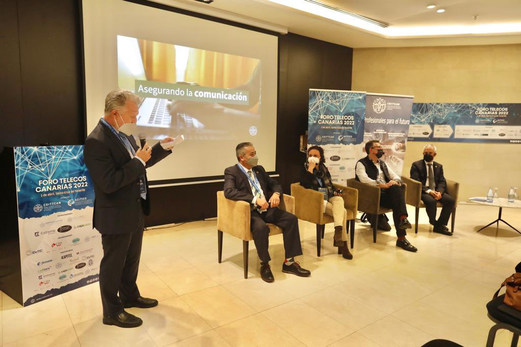 aciticstweet's tweet photo. Últimas intervenciones para el II FORO TELECOS CANARIAS. Debate: las Telecomunicaciones clave para el avance y la equidad social
Participan: Luis Ocaña, Carlos Couros, Itziar Alonso y Sebastián Suárez. Modera: Luis Miguel Chapinal
#ForoTelecosCanarias
#somostelecos https://t.co/xA1fGy0Or5