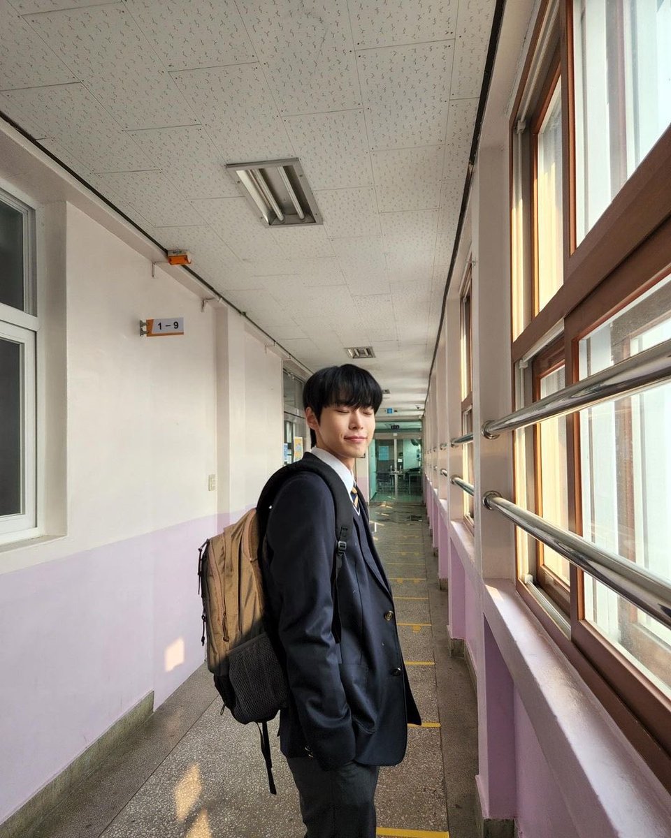 igutjung's tweet photo. แงงงงง ลงจริงเด้ออออ ไม่ได้แกล้งหลอกว่าจะลงรูปเพราะเป็นเอพริลฟูลเดย์ ฮือออออ จองชีโฮสมัยมอปลาย 🥺🥹🥹🥹🥹 https://t.co/7TFyG11kAS