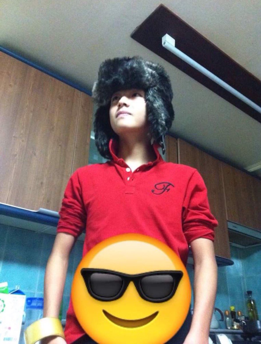 pnampilan TAE” ktka OTW mnggebuck kookie iiank tlh tga mmpermainkn haty rapuh.a