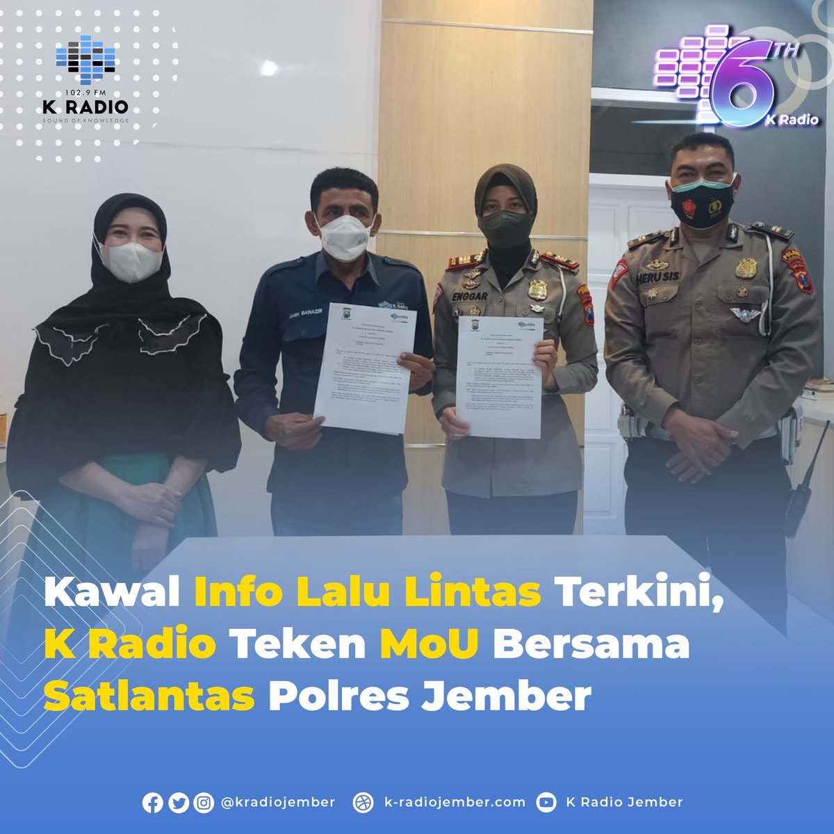 kradiojember's tweet photo. Informasi lalu lintas menjadi salah satu kepentingan publik yang perlu dipublikasikan secara real time dan masif. Baca berita selengkapnya di: https://t.co/eciA8cuNaf https://t.co/REhXmRpXgT