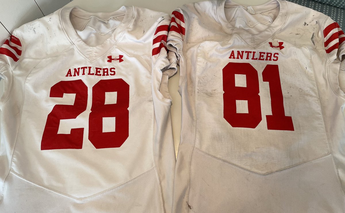 Had a great visit to <a href="/ElkhornPS_EMS/">Elkhorn MS</a> yesterday to talk about Elkhorn Football. Kids looked at two jerseys that exemplify what it means to be an Antler. These jerseys are battle worn! <a href="/StecHayden/">Hayden Stec</a> <a href="/drewachristo/">Drew Christo</a> #AntlerNation