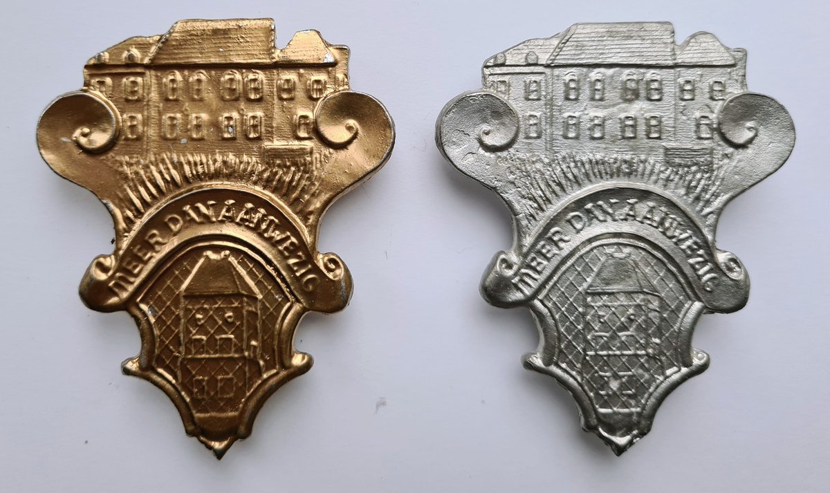 Bedankt voor het warme afscheid. Trots op mijn gouden ereteken
15 jaar secretaris <a href="/KasteelGeldrop/">Kasteel Geldrop</a>