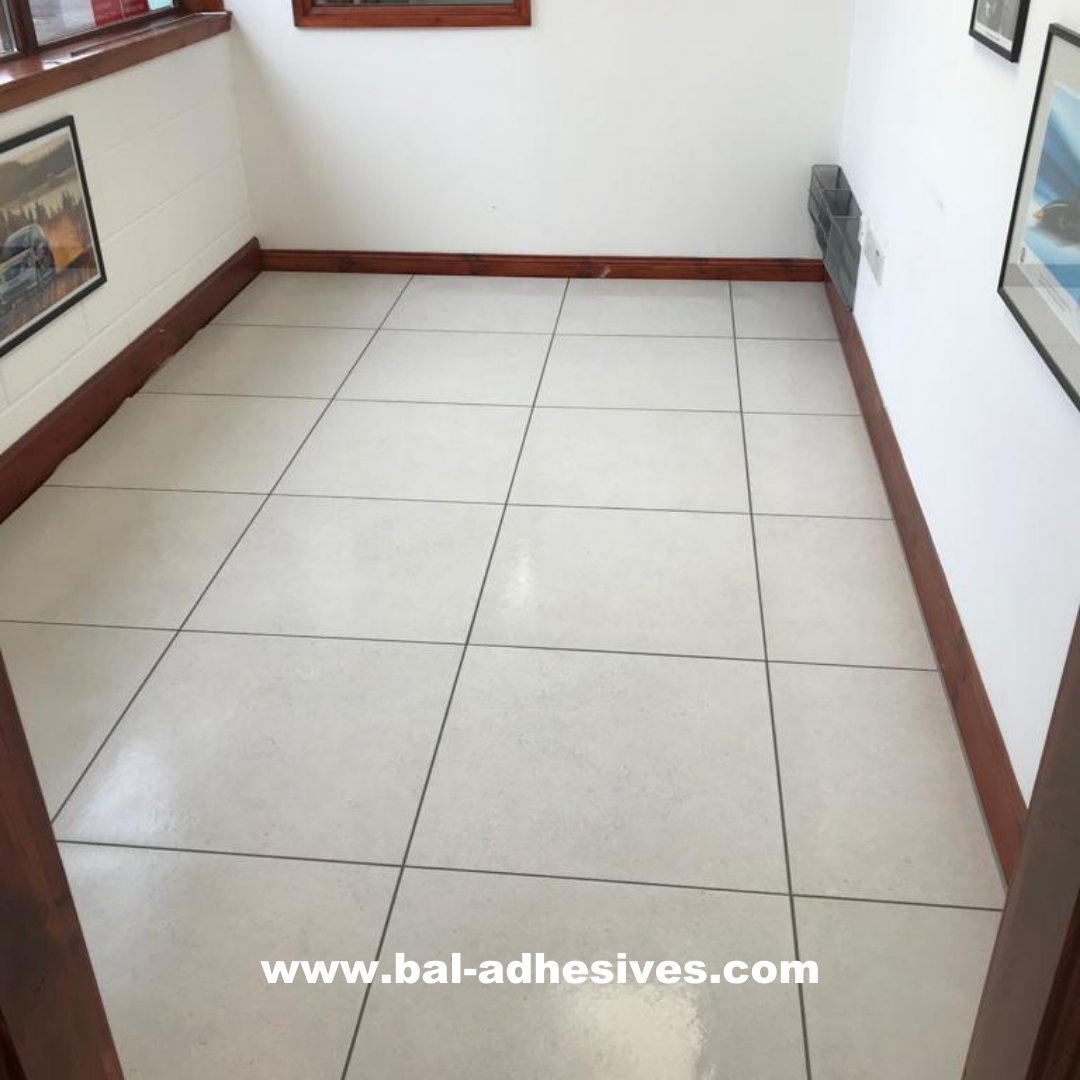 BALtiling's tweet photo. BAL Flexbone 2Easy recently provided an easy tiling solution over a painted floor at Walker-Aitken Cars in Duns by SR Tiling.
Because it is loose laid, it was the perfect solution to provide uncoupling without the need to remove contaminants.
#magicmat #Flexbone #tiling https://t.co/3LCN7V91CX