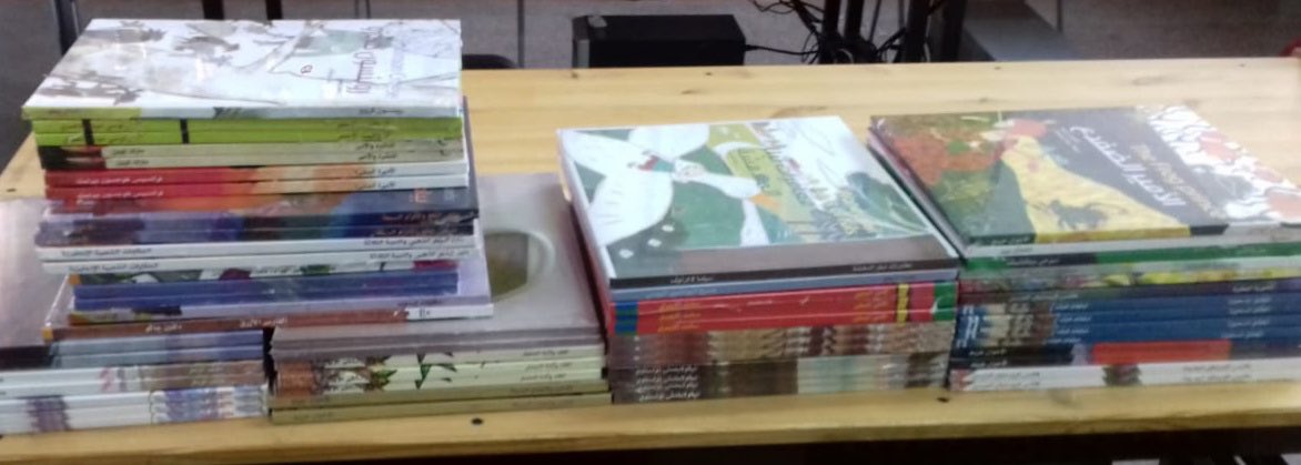 uaeembassygr's tweet photo. As part of the activities of the #Reading_Month, the #UAE embassy delivered books in the #Arabic language to the Campion International School in #Athens, to motivate #Arab students to read. The #UAE's interest in education was highlighted.
@MOFAICUAE
@CampionGreece https://t.co/WPicZgDMbO