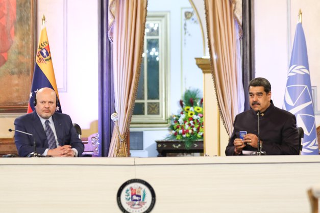 mippci_ven's tweet photo. 📢¡𝐀𝐬í 𝐥𝐨 𝐃𝐢𝐣𝐨!  🇻🇪
Pdte. @NicolasMaduro: Venezuela es un Estado de derecho y de justicia, en proceso de cambio, en proceso de perfección, ahorita estamos en un proceso de reforma profunda. Yo le he llamado la revolución de la justicia.
#Foro3RPuntoNets https://t.co/4R49pKTe1N