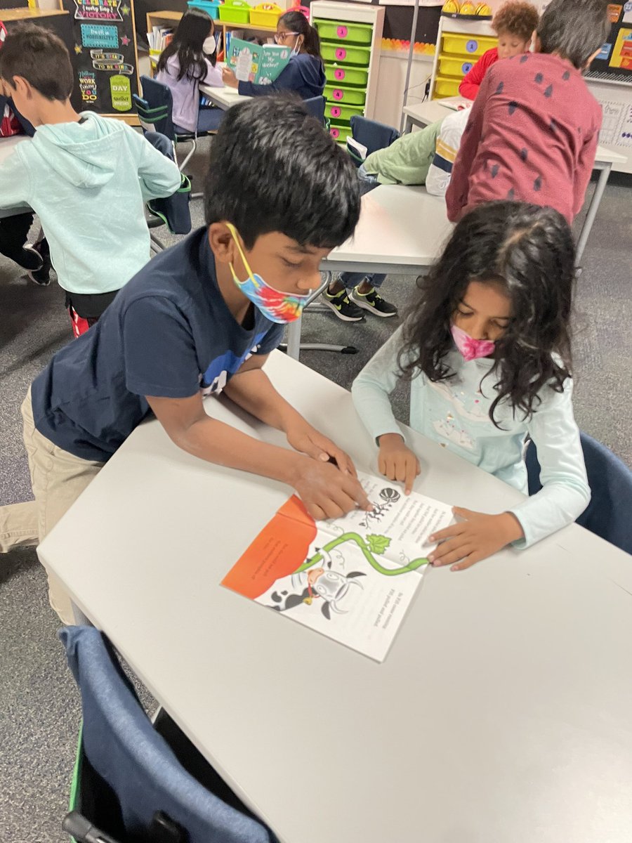MrsEibertDCE's tweet photo. Thank you @MissBramlage for having your friends come read to us today! What a treat to see what great readers look like! @DCEtrailblazers https://t.co/ohpeAdYUZW