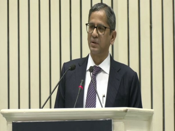 ani_digital's tweet photo. CJI Ramana recommends umbrella autonomous institution to bring central agencies under one roof

Read @ANI Story | https://t.co/BzA7WrBLrb
#CJINVRamana #CentralAgencies https://t.co/nYjbzW5EDa