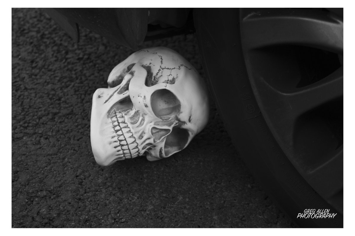GPhotos23's tweet photo. Book Project: 
     S.K.U.L.L.S 
The Skull of Murder 
2nd Photo-Car 

#canonphotography 
#skullphotography
#stilllifephotography
#monocromephotography https://t.co/E6ZLHgXkoE
