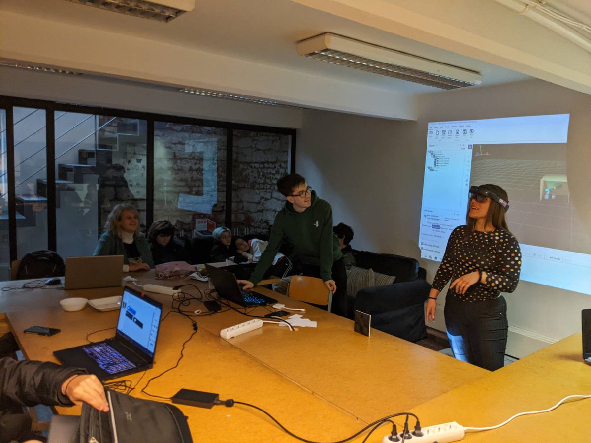 PocketVirtual's tweet photo. You know what we love as much as making AR? Showing people how useful it can be!

That's why we led a workshop to teach young students and future engineers about AR and our Fata Morgana solution. It was amazing to see how quickly people can learn and explore this technology! https://t.co/RYkHjsziJt