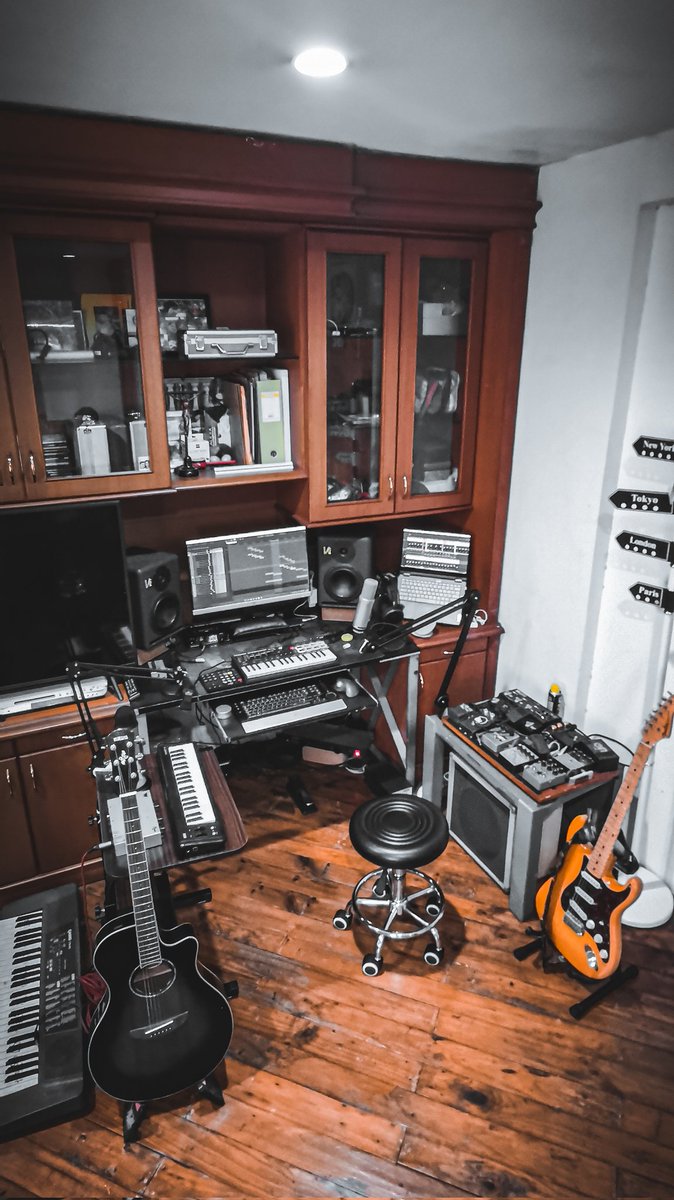 Spacejumpers tweet media