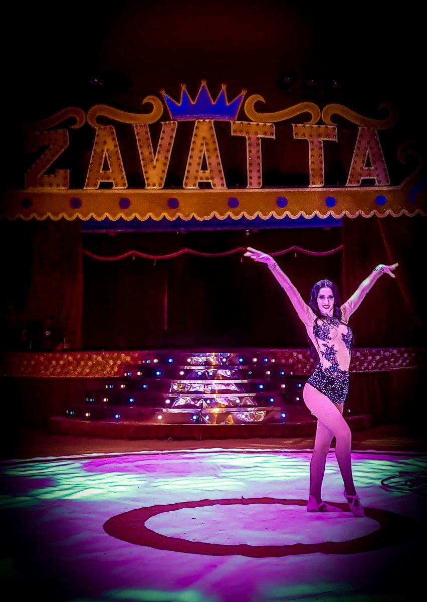 LuftmanMaximo's tweet photo. Kety Luftman
Circo Inimitable πͺπͺπΈ
#circoinimitable #circo #hullahoop #Espana #luftman #circus #ketyluftman https://t.co/lR85DfdVtM