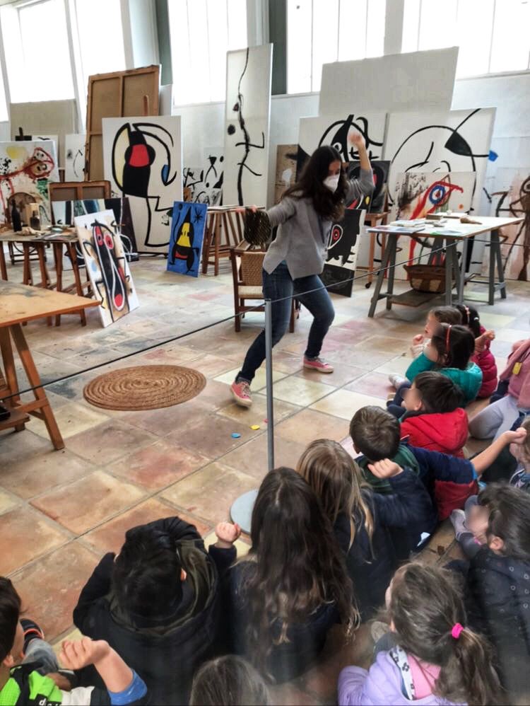 ceipsoncaliu's tweet photo. Esta semana el alumnado de 𝕀𝕟𝕗𝕒𝕟𝕥𝕚𝕝 ha visitado la Fundació Joan Miró 🎨 #ceipsoncaliu https://t.co/BY2lJlJ9lY