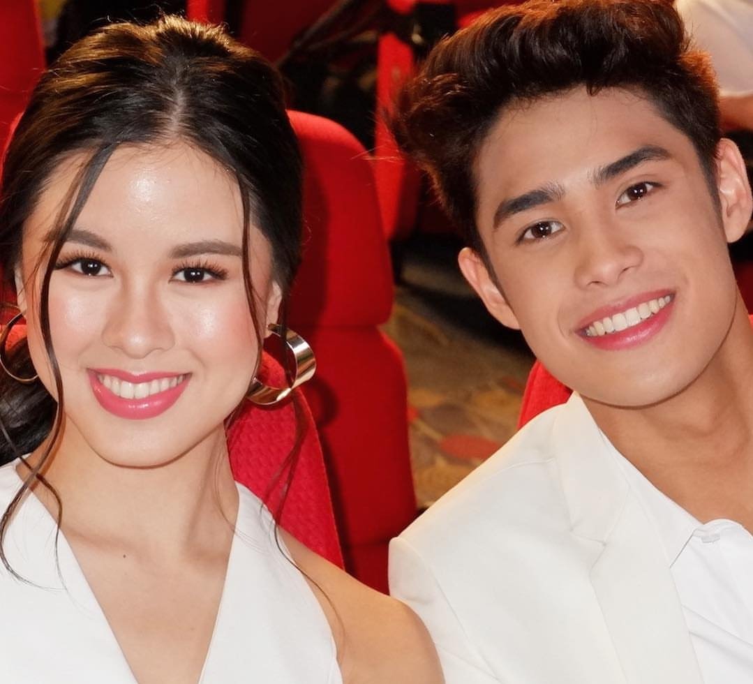 reeyna_minea's tweet photo. JUST IN: The long wait is over! Kapuso Actress Kisses Delavin and Kapamilya Actor Donny Pangilinan are now Officially Engaged!

BEST WISHES DONKISS https://t.co/cPYDP4ZnvW