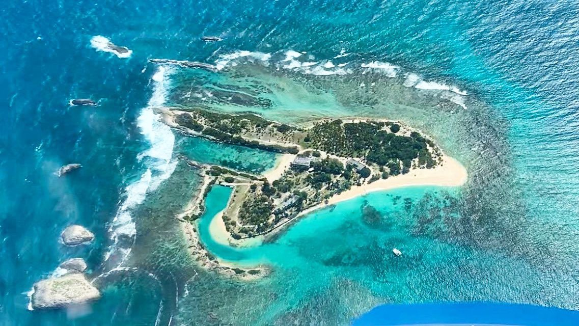 It’s a beautiful day in the neighborhood 😎
#islandbirdscharters #privateflights #bvi #usvi